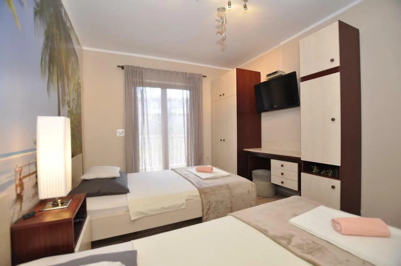 Apartment Toya Slatine 0*,  Croatia